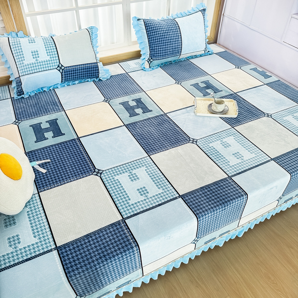 91家纺网 家纺一手货源 找家纺 手艺人家纺 2025新款宝宝绒复合牛奶绒炕盖 JHK29