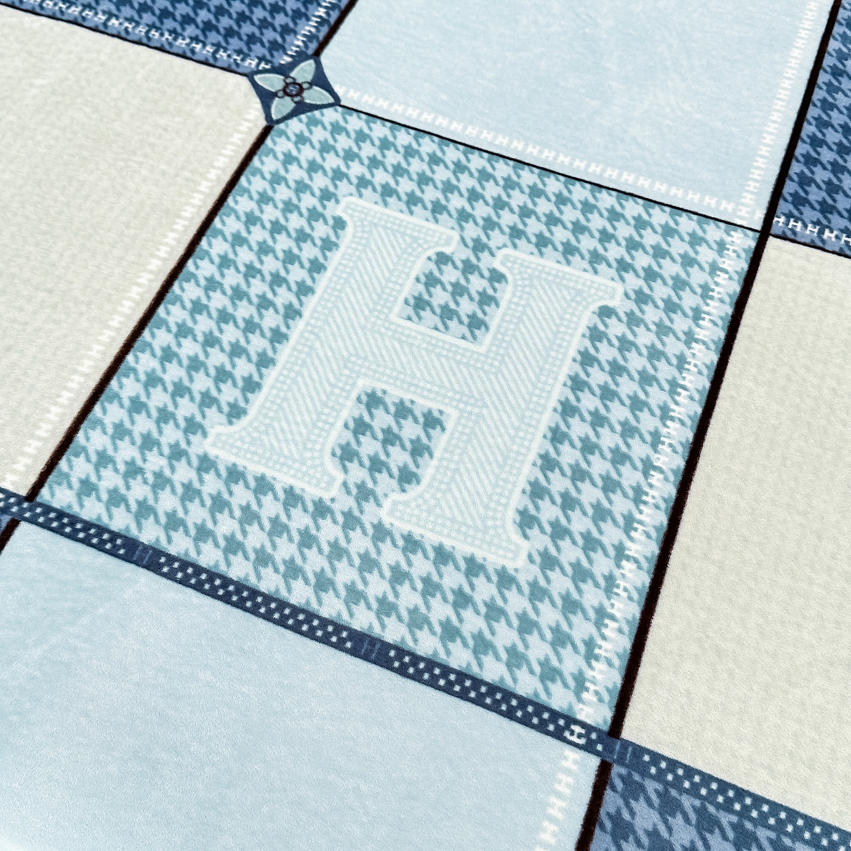 91家纺网 家纺一手货源 找家纺 手艺人家纺 2025新款宝宝绒复合牛奶绒炕盖 JHK29