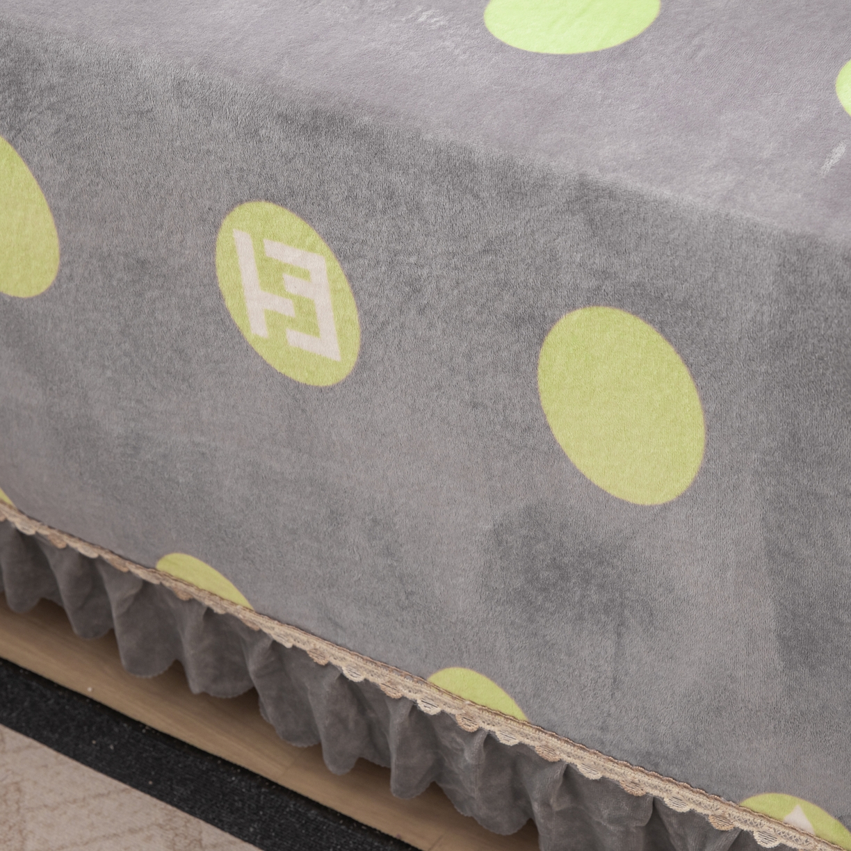 91家纺网 家纺一手货源 找家纺 手艺人家纺 2025新款宝宝绒复合牛奶绒炕盖 JHK63