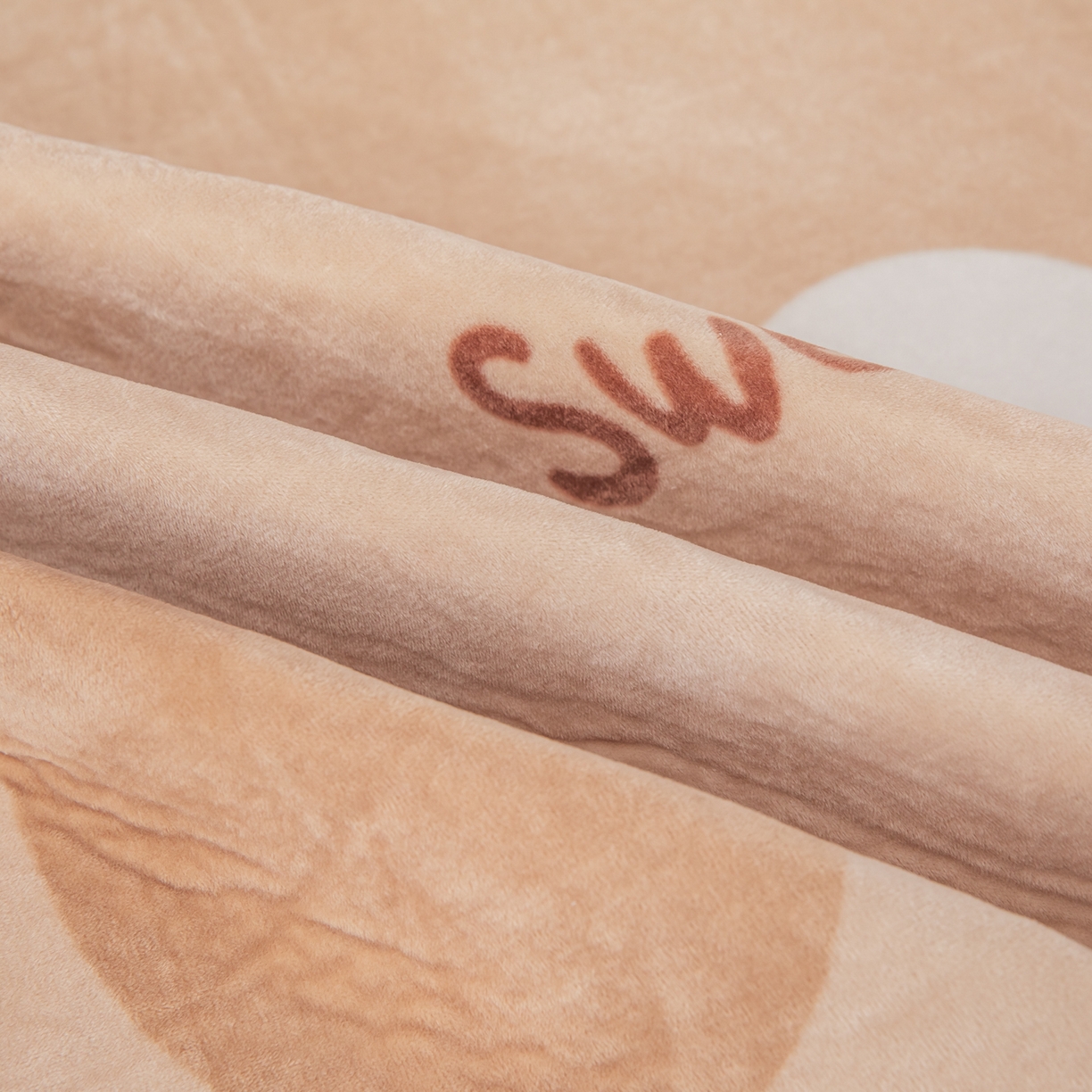 91家纺网 家纺一手货源 找家纺 手艺人家纺 2025新款宝宝绒复合牛奶绒炕盖 JHK65