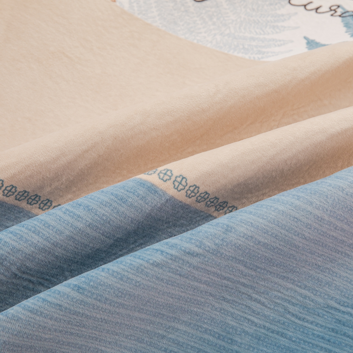 91家纺网 家纺一手货源 找家纺 手艺人家纺 2025新款宝宝绒复合牛奶绒炕盖 JHK52