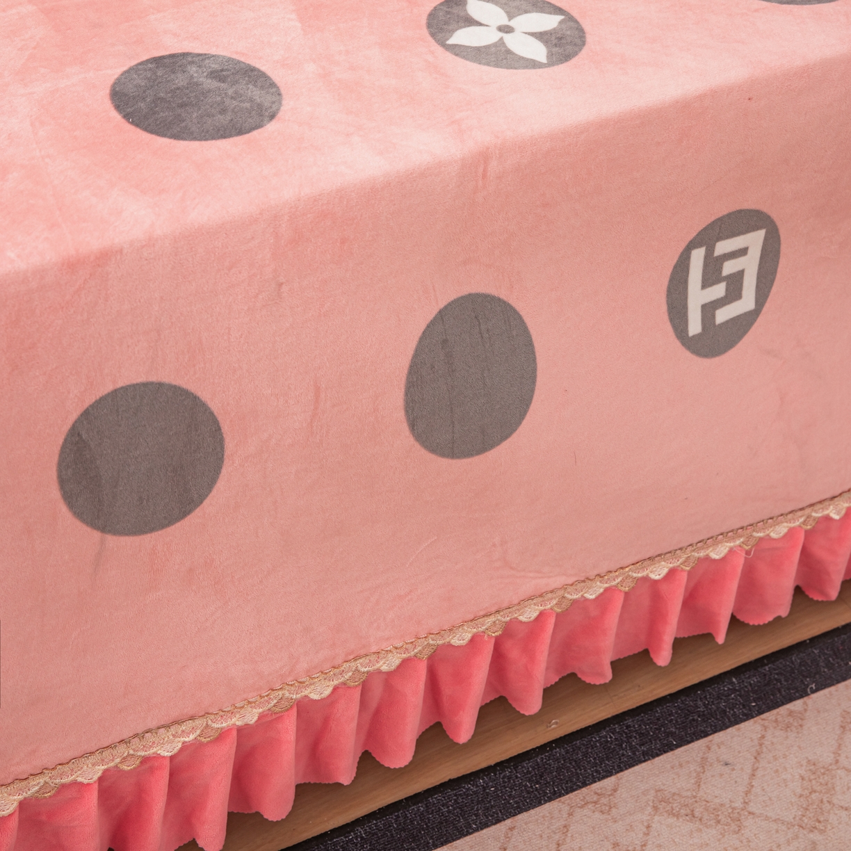 91家纺网 家纺一手货源 找家纺 手艺人家纺 2025新款宝宝绒复合牛奶绒炕盖 JHK67