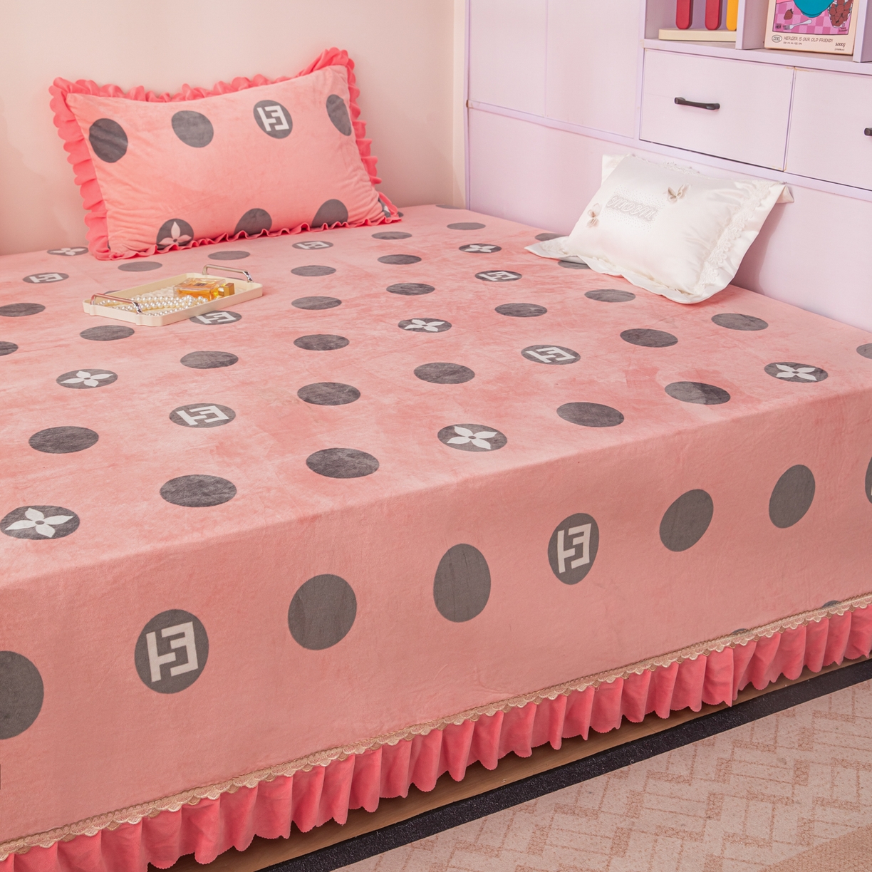 91家纺网 家纺一手货源 找家纺 手艺人家纺 2025新款宝宝绒复合牛奶绒炕盖 JHK67