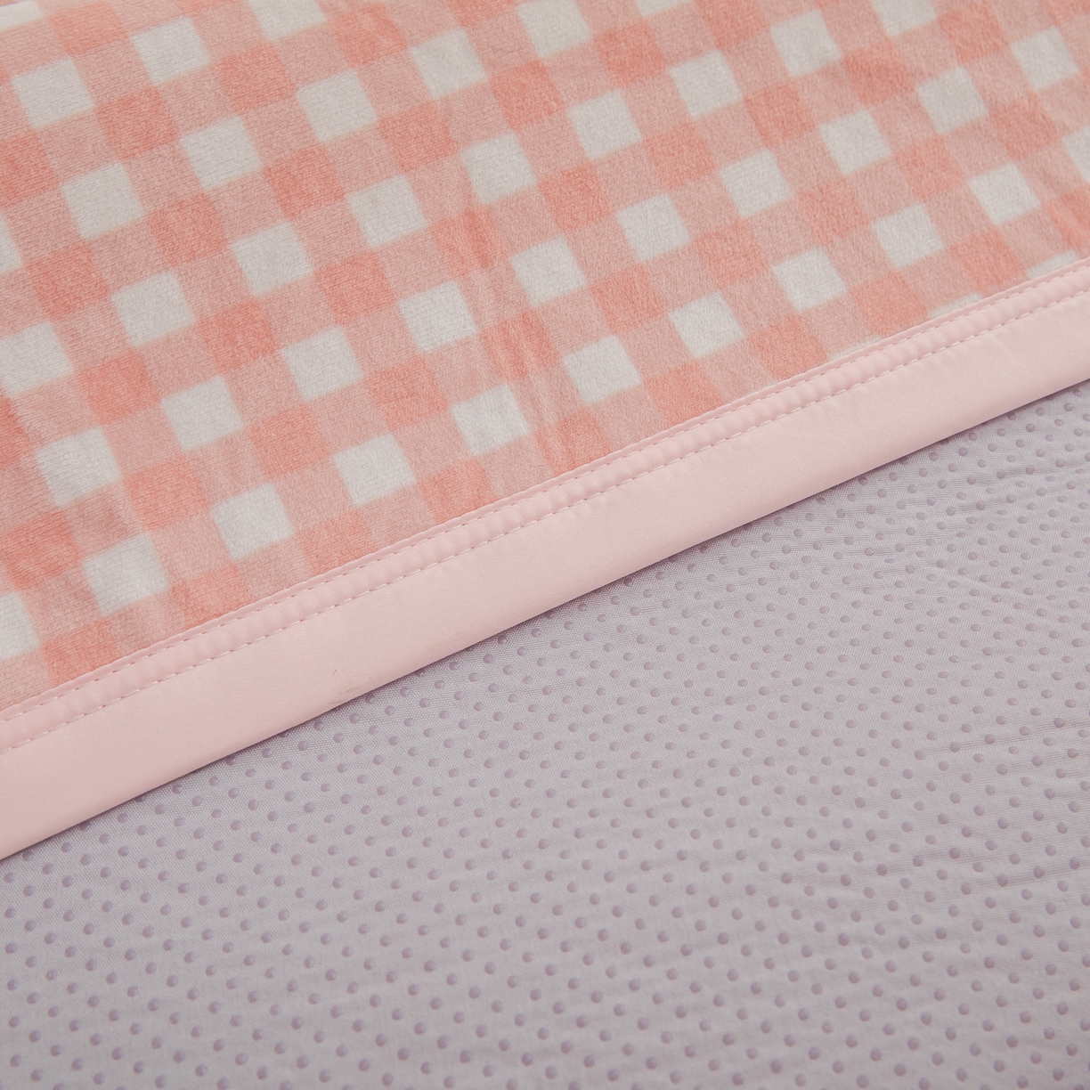 91家纺网 家纺一手货源 找家纺 手艺人家纺 2025新款宝宝绒复合牛奶绒炕盖 JHK38