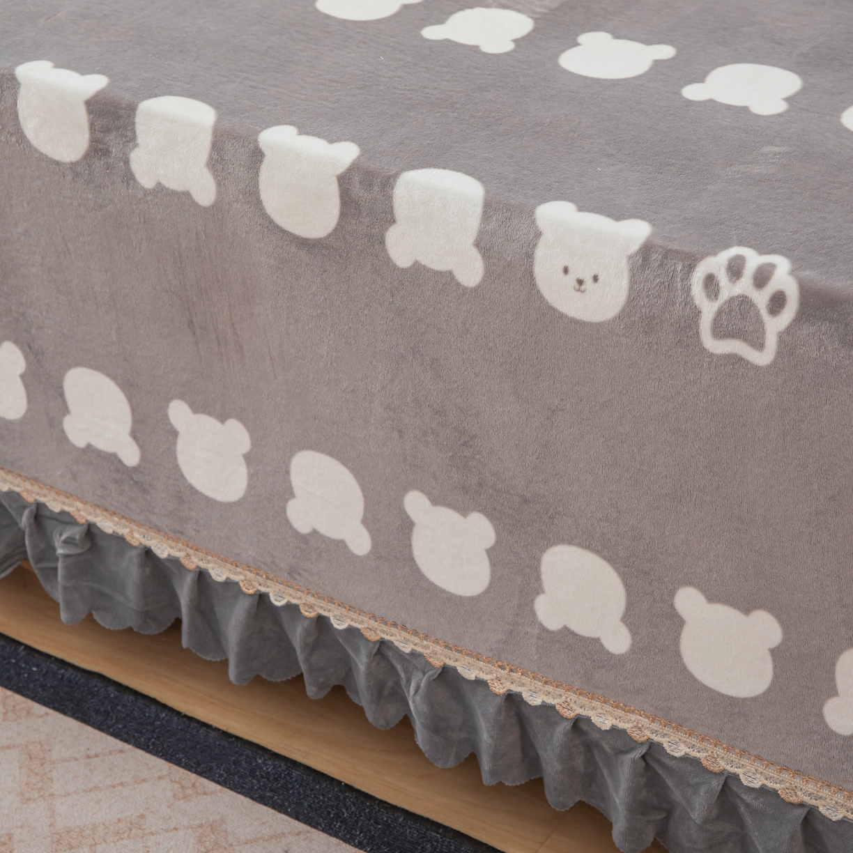 91家纺网 家纺一手货源 找家纺 手艺人家纺 2025新款宝宝绒复合牛奶绒炕盖 JHK62