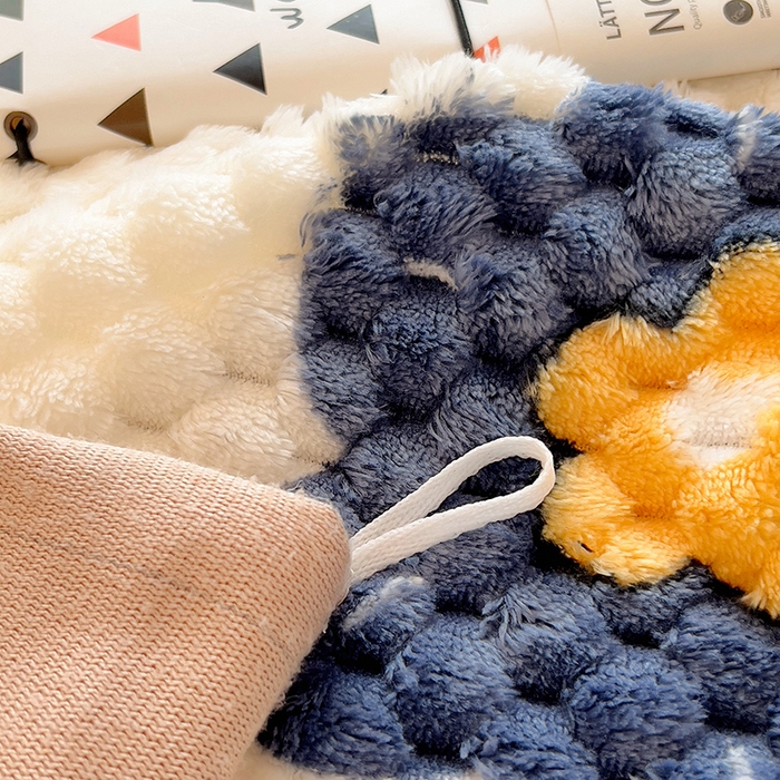 91家纺网 家纺一手货源 找家纺 摩妮卡 2025新款提花豆豆绒卡通印花牛奶绒四件套 乖乖虎