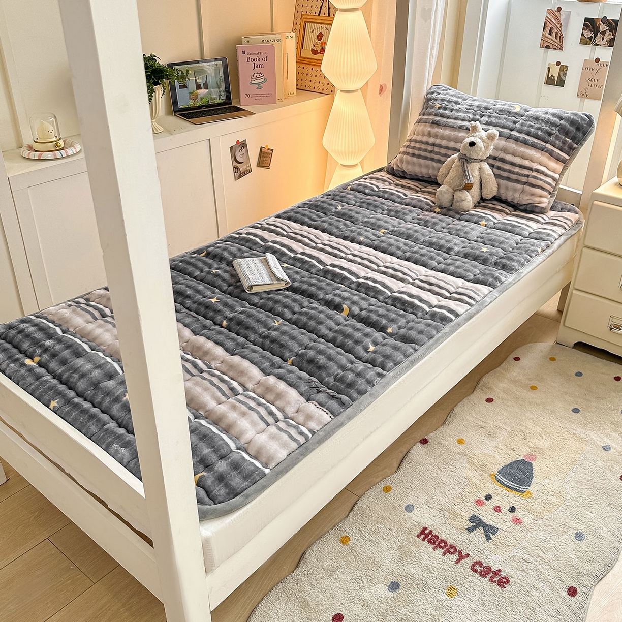 91家纺网 家纺一手货源 找家纺 眠势力 2025新款牛奶绒泡泡床褥加绒仿兔毛绒床褥子秋冬保暖珊瑚绒夹棉学生上下铺床护垫 繁星