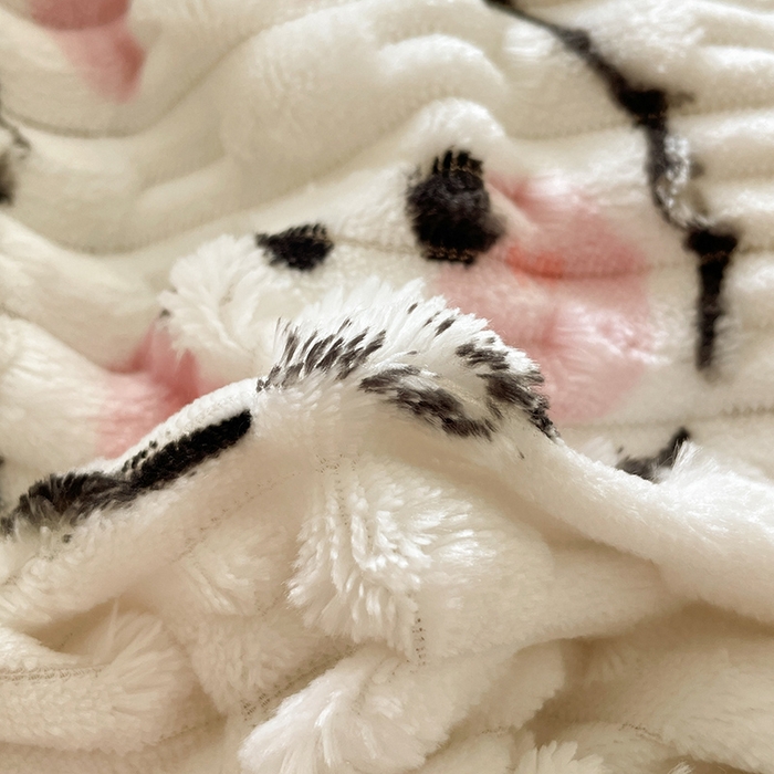 91家纺网 家纺一手货源 找家纺 摩妮卡 2025新款提花豆豆绒卡通印花牛奶绒四件套 花间兔