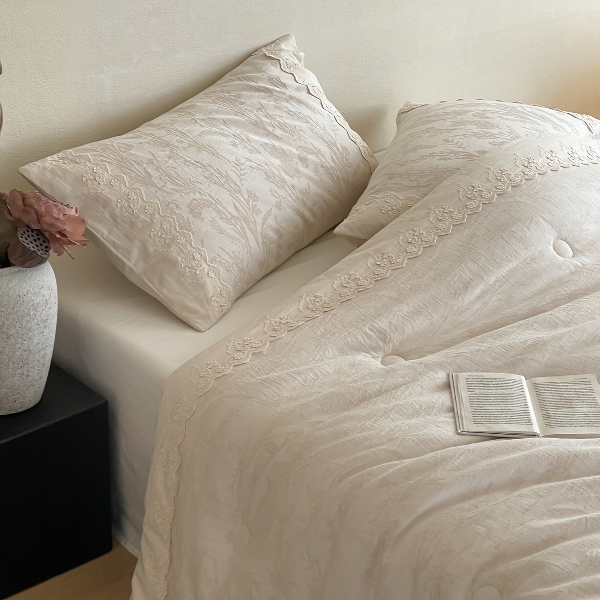 91家纺网 家纺一手货源 找家纺 一加一 2025新款亲肤柔软棉麻大提花大豆抗菌被子被芯 芙雪