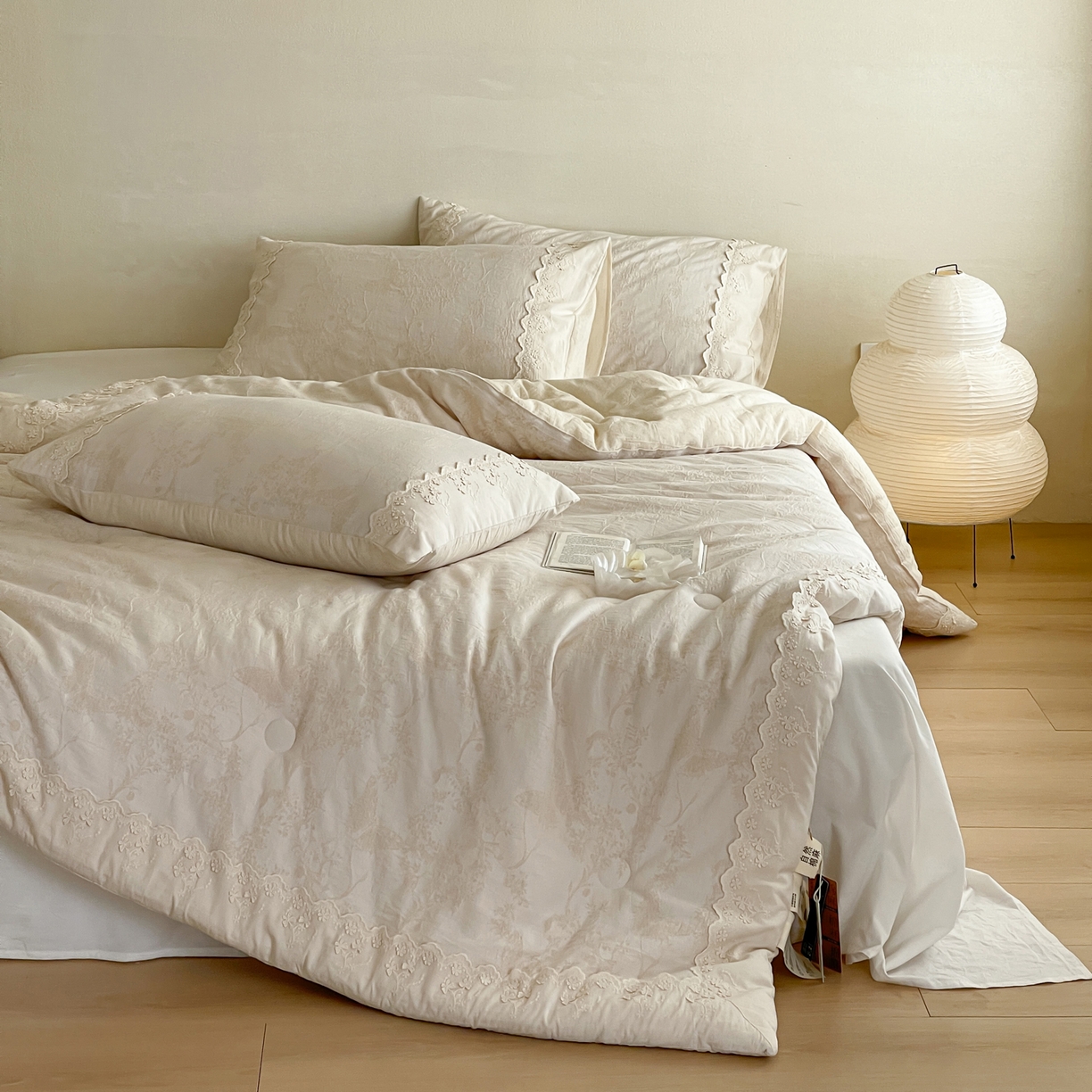 91家纺网 家纺一手货源 找家纺 一加一 2025新款亲肤柔软棉麻大提花大豆抗菌被子被芯 花间对影