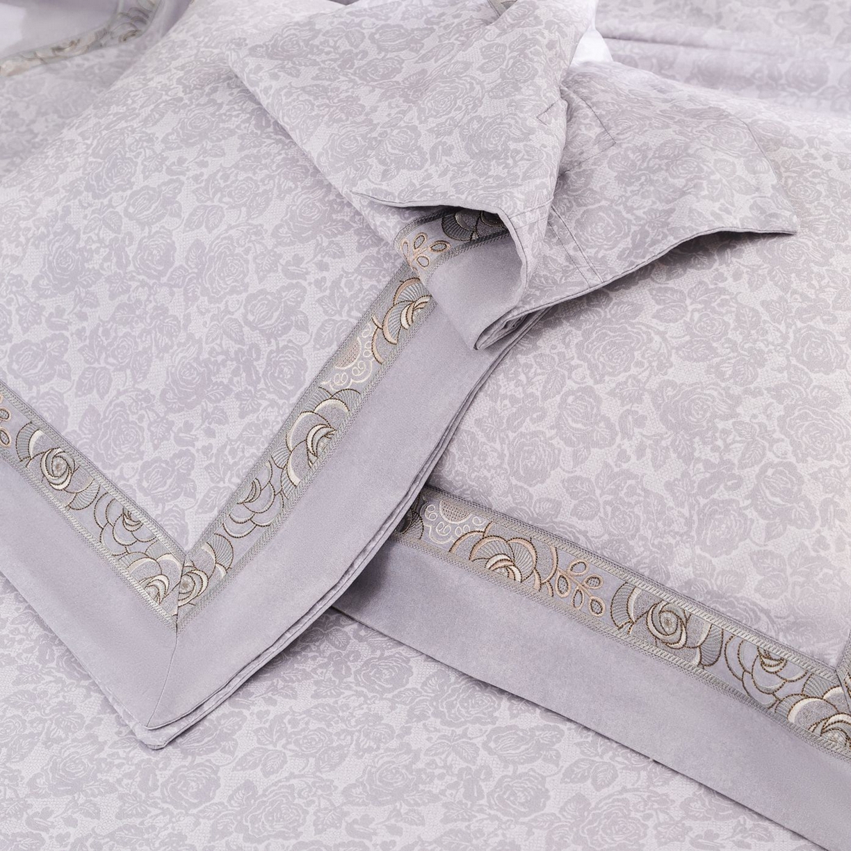 91家纺网 家纺一手货源 找家纺 高大尚婚庆馆 2025新款长绒棉磨毛四件套-玫瑰有约 玫瑰有约-绅士灰