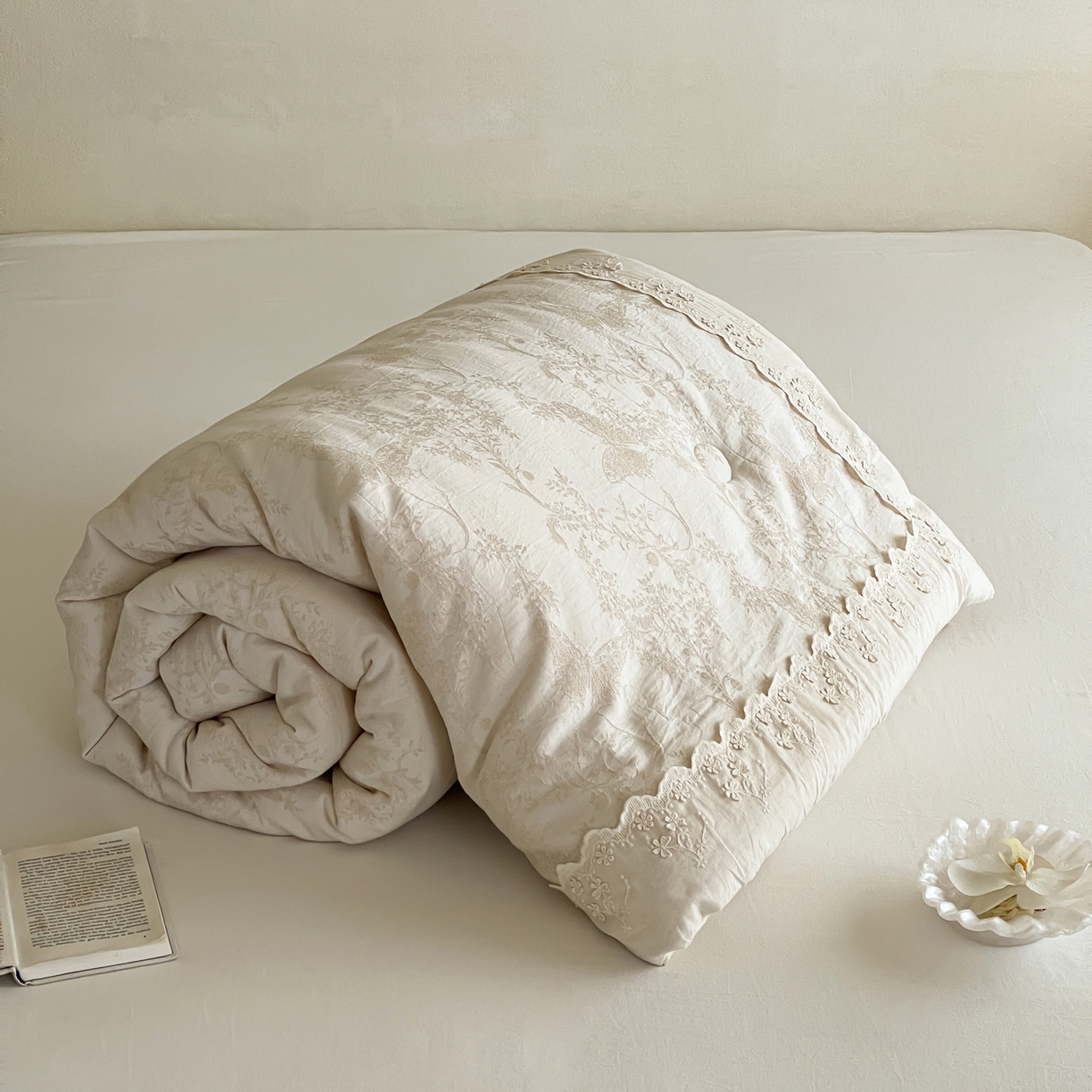 91家纺网 家纺一手货源 找家纺 一加一 2025新款亲肤柔软棉麻大提花大豆抗菌被子被芯 花间对影