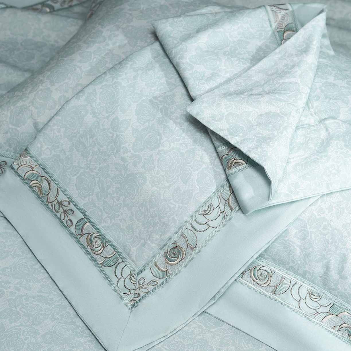 91家纺网 家纺一手货源 找家纺 高大尚婚庆馆 2025新款长绒棉磨毛四件套-玫瑰有约 玫瑰有约-水晶兰