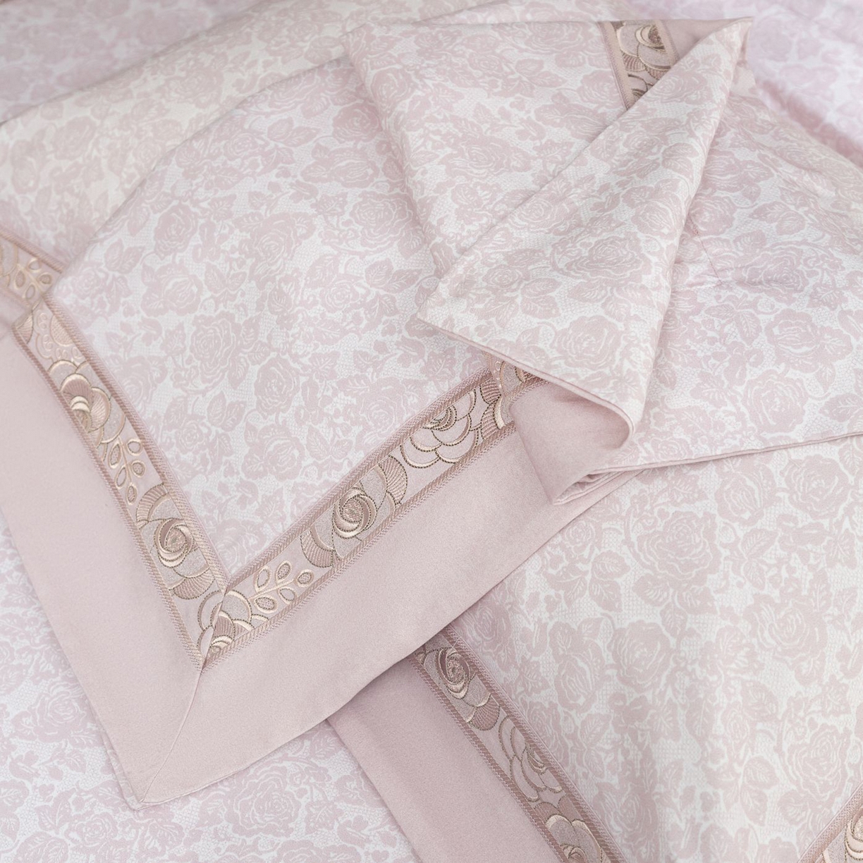 91家纺网 家纺一手货源 找家纺 高大尚婚庆馆 2025新款长绒棉磨毛四件套-玫瑰有约 玫瑰有约-淡雅紫