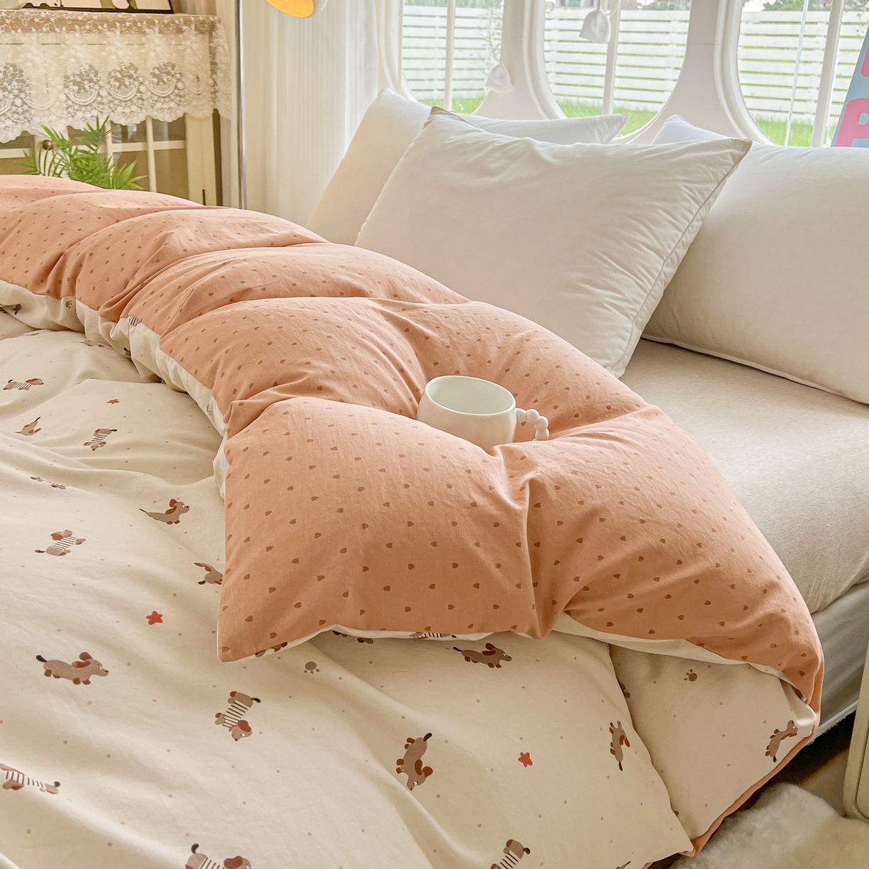 91家纺网 家纺一手货源 找家纺 韩后家纺 2025新款水洗棉印花系列四件套 腊肠狗