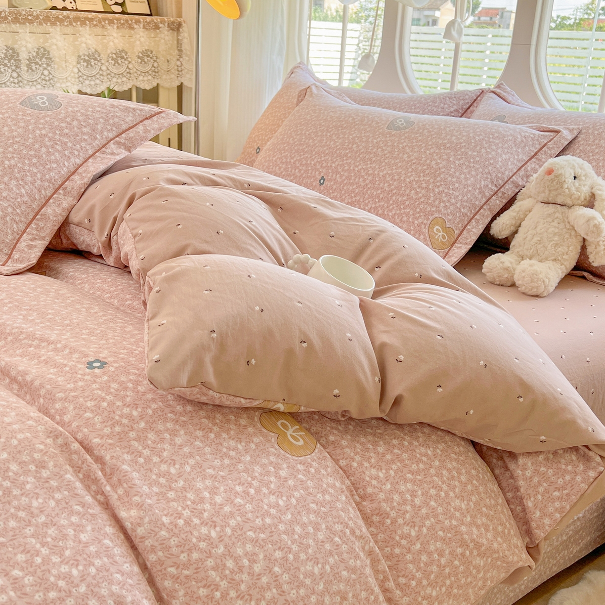 91家纺网 家纺一手货源 找家纺 韩后家纺 2025新款水洗棉印花系列四件套 挽梦-粉