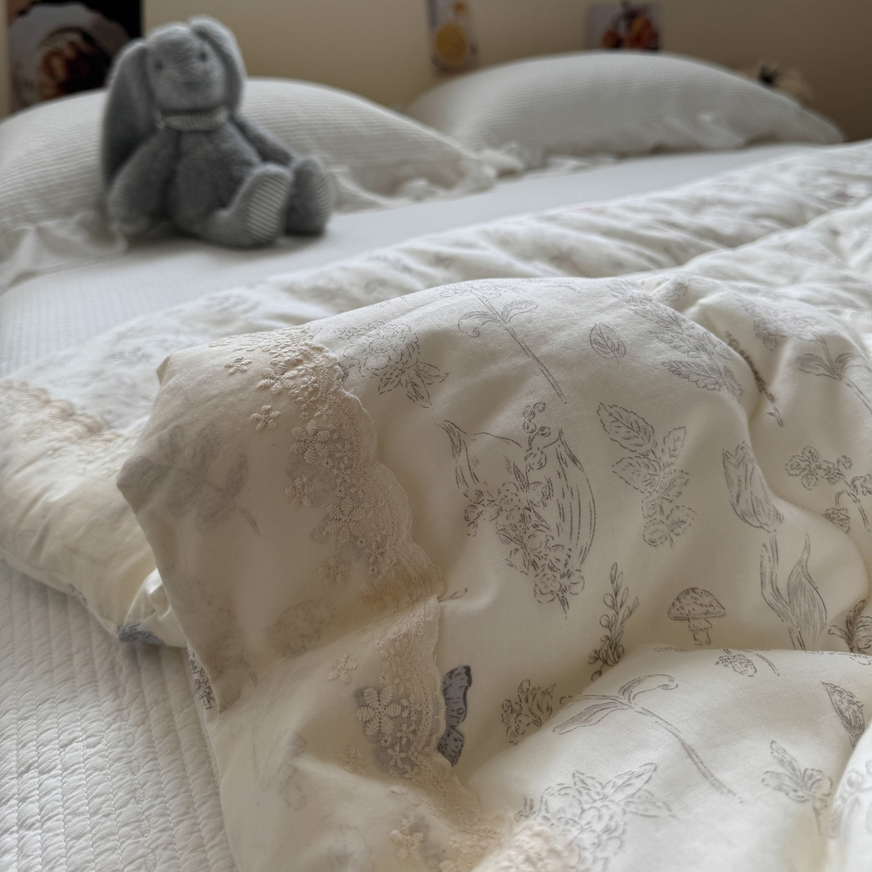 91家纺网 家纺一手货源 找家纺 一加一 2025新款A类全棉纯棉双层纱田园风懒人被冬被被子被芯（可水洗） 画棠春