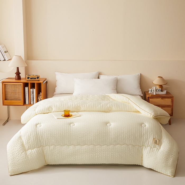 91家纺网 家纺一手货源 找家纺 （总）欢乐季 2025新款7A抗菌A类双喷提花泡泡棉大豆被四季被+被芯