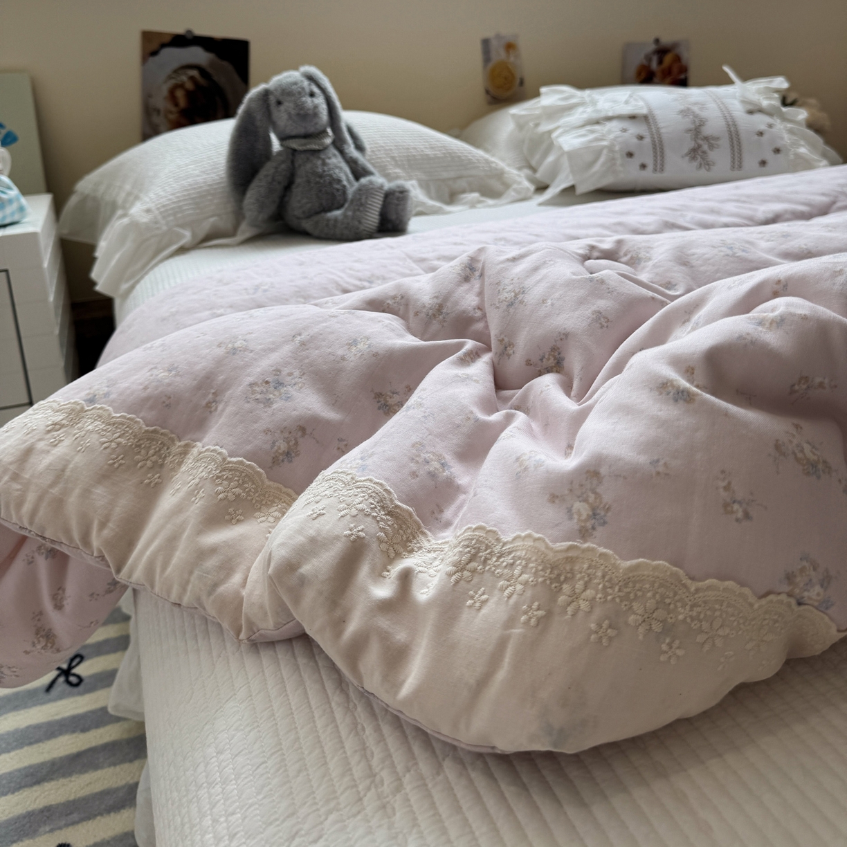 91家纺网 家纺一手货源 找家纺 一加一 2025新款A类全棉纯棉双层纱田园风懒人被冬被被子被芯（可水洗） 玲兰铛-粉