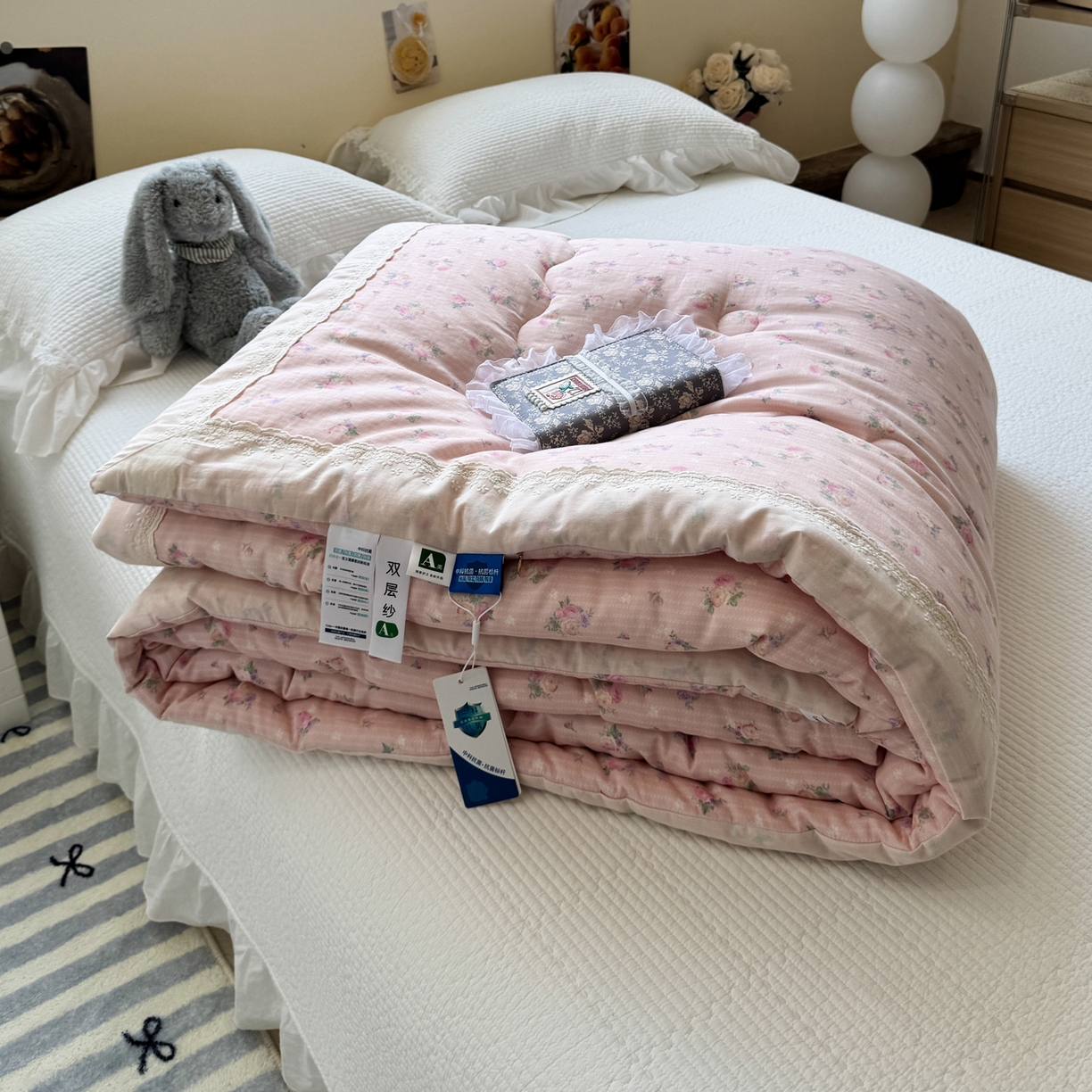 91家纺网 家纺一手货源 找家纺 一加一 2025新款A类全棉纯棉双层纱田园风懒人被冬被被子被芯（可水洗） 花初梦