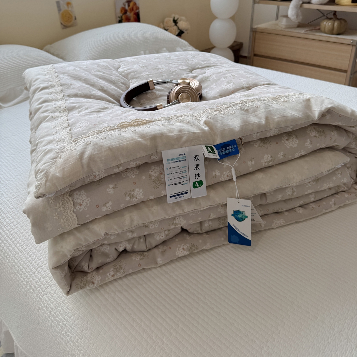 91家纺网 家纺一手货源 找家纺 一加一 2025新款A类全棉纯棉双层纱田园风懒人被冬被被子被芯（可水洗） 杏花小镇-驼