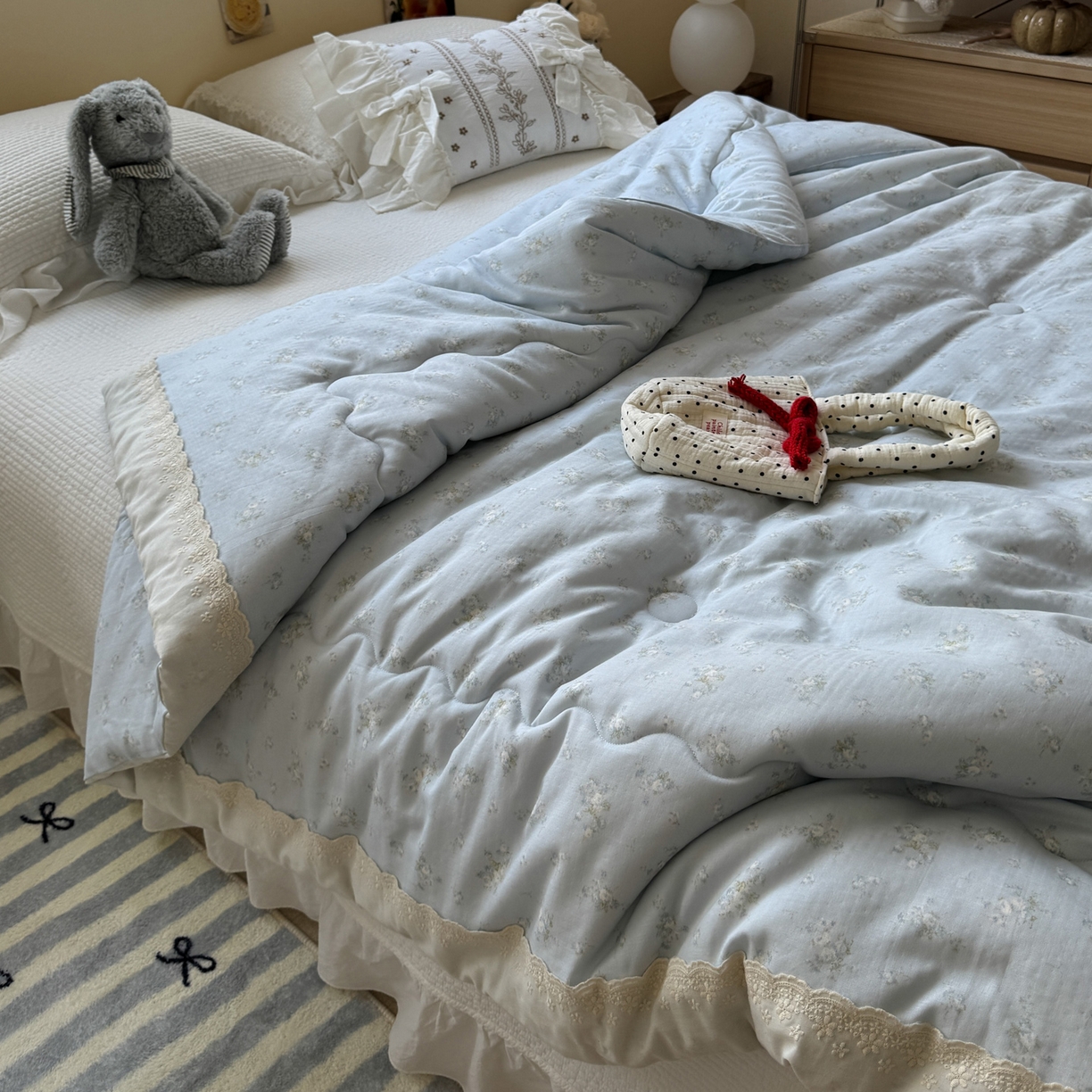 91家纺网 家纺一手货源 找家纺 一加一 2025新款A类全棉纯棉双层纱田园风懒人被冬被被子被芯（可水洗） 玲兰铛-兰