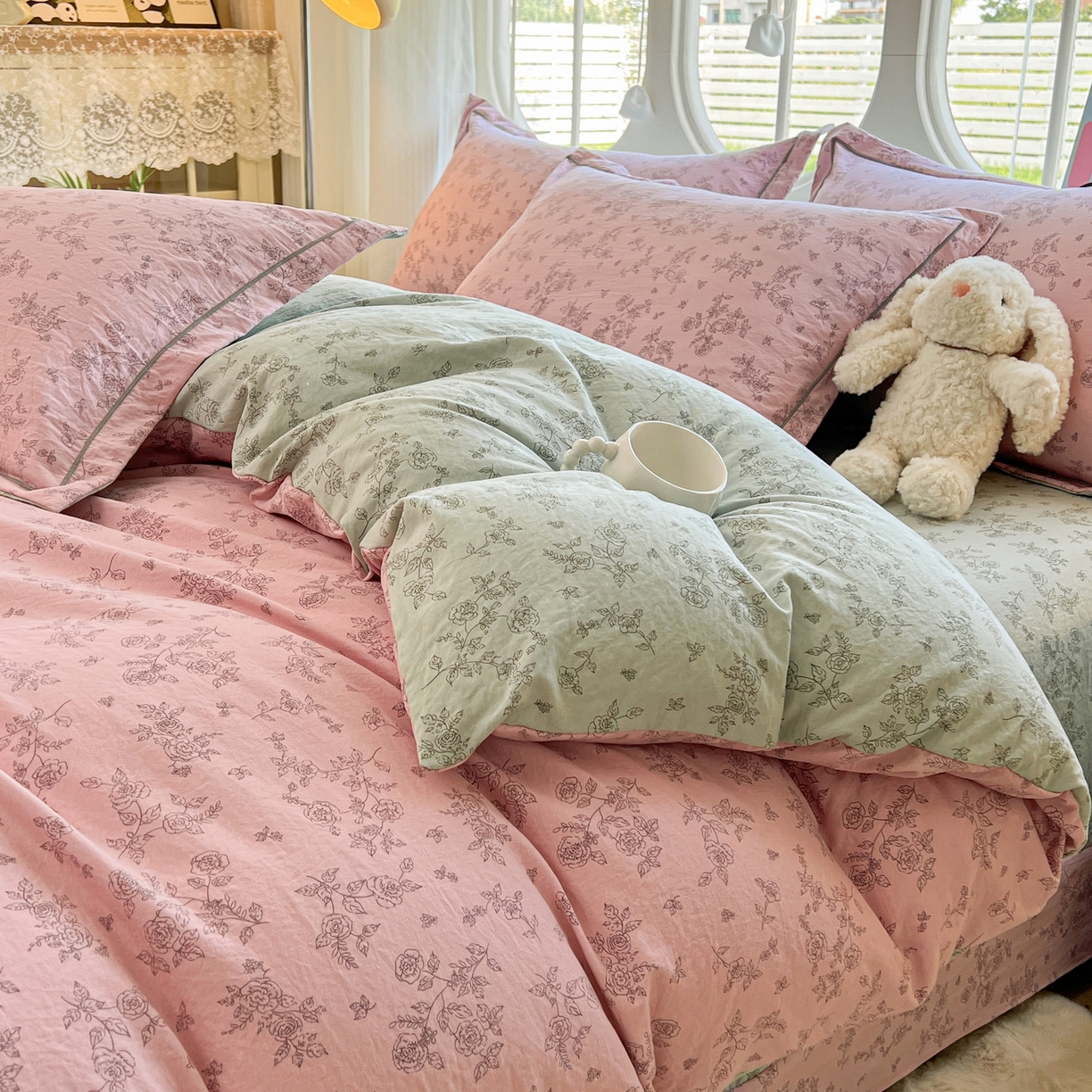 91家纺网 家纺一手货源 找家纺 韩后家纺 2025新款水洗棉印花系列四件套 映入江南-粉