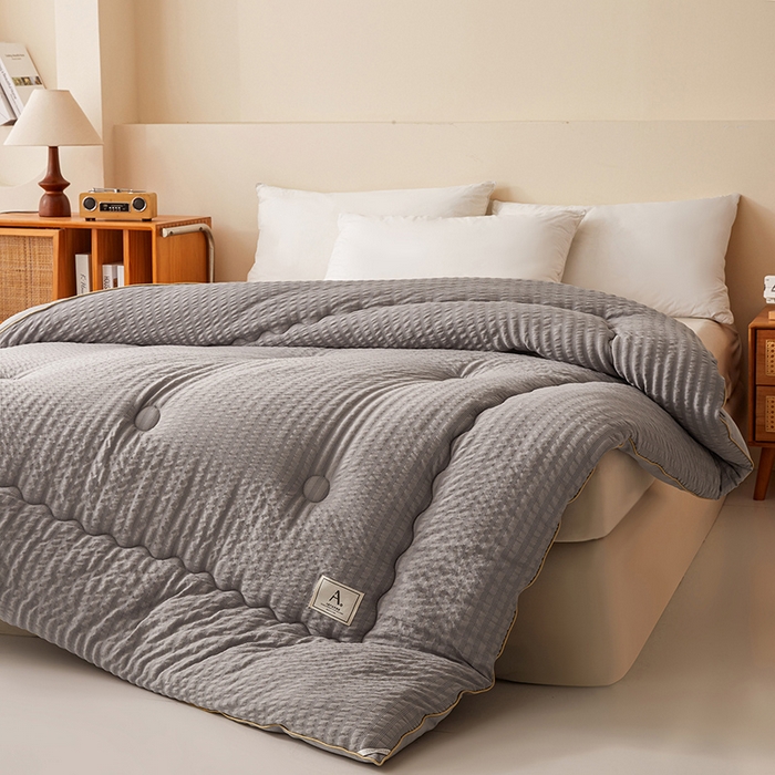 91家纺网 家纺一手货源 找家纺 （总）欢乐季 2025新款7A抗菌A类双喷提花泡泡棉大豆被四季被+被芯