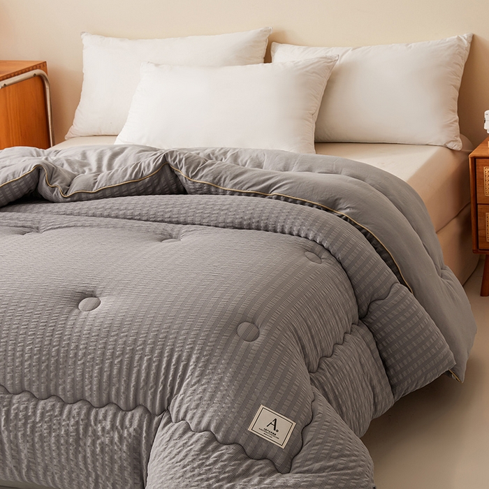 91家纺网 家纺一手货源 找家纺 （总）欢乐季 2025新款7A抗菌A类双喷提花泡泡棉大豆被四季被+被芯