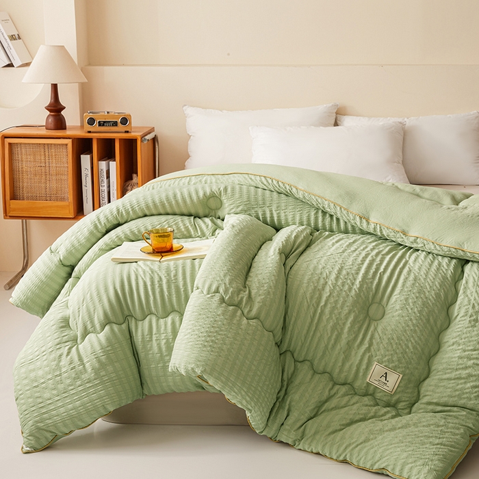 91家纺网 家纺一手货源 找家纺 欢乐季 2025新款7A抗菌A类双喷提花泡泡棉大豆被四季被+被芯（可以开发票—专票8个点） 仙踪绿