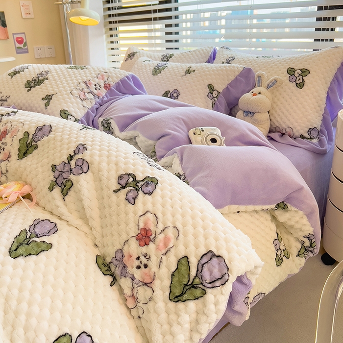 摩妮卡 2025新款提花豆豆绒卡通印花牛奶绒四件套 梦幻小兔