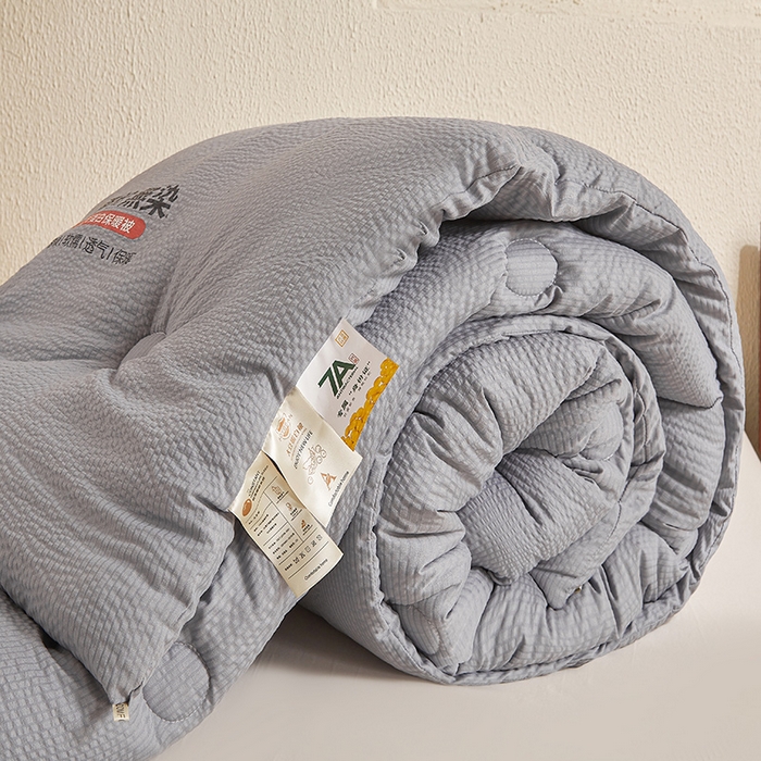 91家纺网 家纺一手货源 找家纺 欢乐季2025新款7A抗菌A类提花皱皱纱大豆纤维被四季被+被芯 高级灰