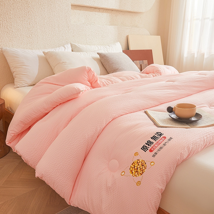 91家纺网 家纺一手货源 找家纺 欢乐季2025新款7A抗菌A类提花皱皱纱大豆纤维被四季被+被芯 蜜桃粉