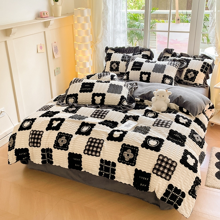 91家纺网 家纺一手货源 找家纺 摩妮卡 2025新款提花豆豆绒卡通印花牛奶绒四件套 柔伊