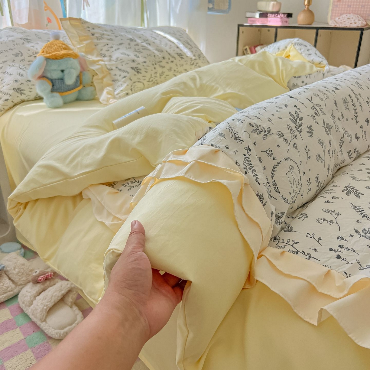 91家纺网 家纺一手货源 找家纺 （总）子钦家纺 2025新款云朵棉水洗棉双花边奶油花边仙女风床单床笠床裙四件套