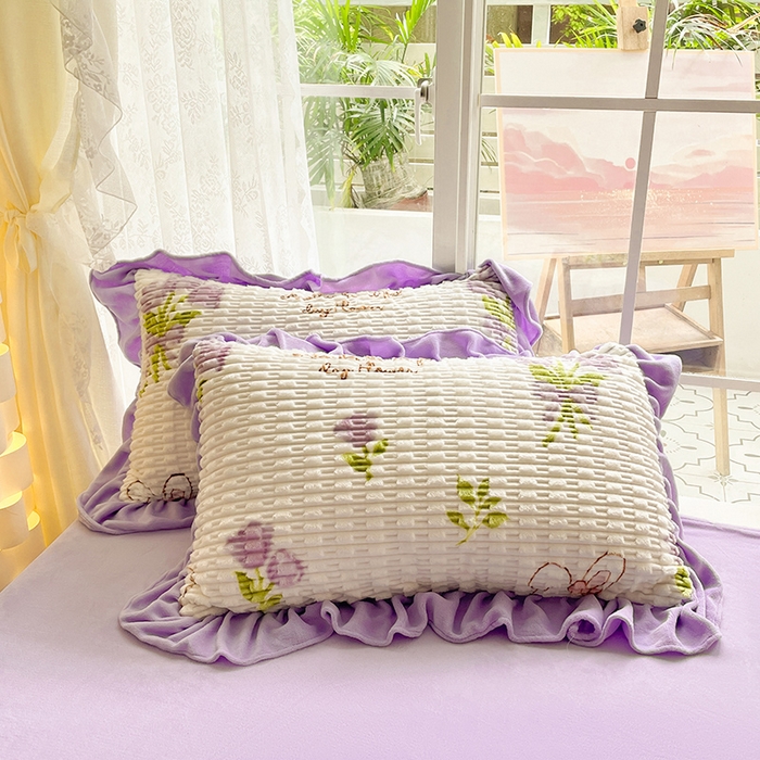 91家纺网 家纺一手货源 找家纺 摩妮卡 2025新款提花豆豆绒卡通印花牛奶绒四件套 兔兔物语