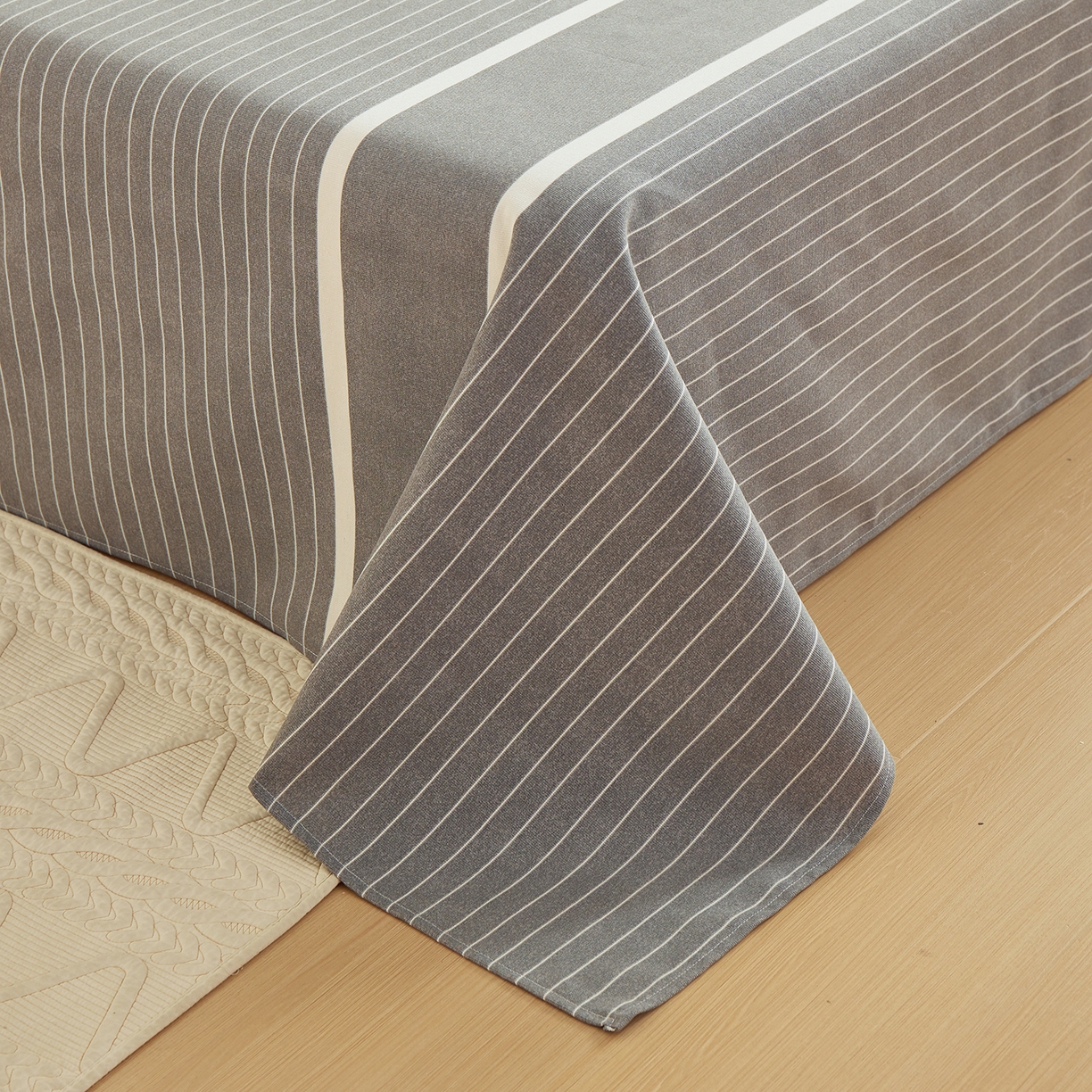 91家纺网 家纺一手货源 找家纺 青泽家纺 2025新款原棉标老粗布系列床单三件套 时尚条格