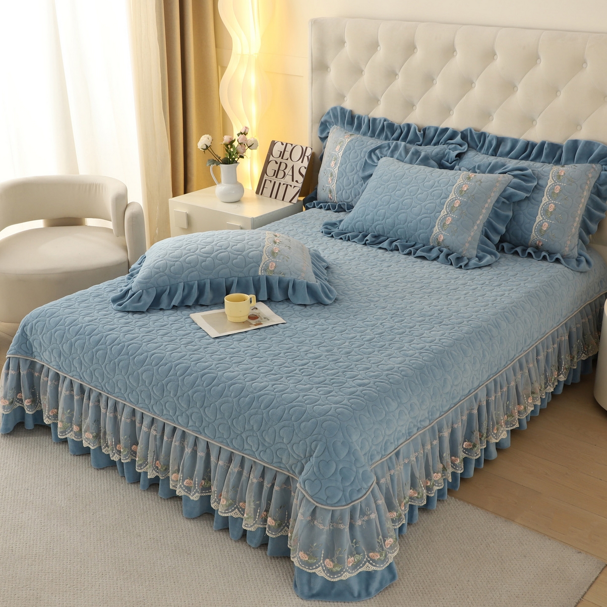 91家纺网 家纺一手货源 找家纺 能好家纺 2025新款牛奶绒刺绣床盖单床盖床盖单件 蓝