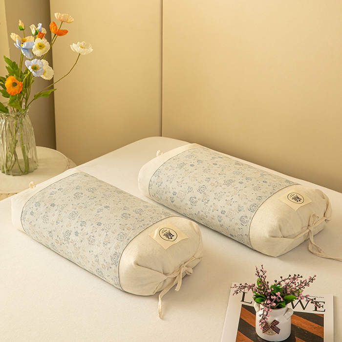 91家纺网 家纺一手货源 找家纺 梦莱家纺 2025新款法兰绒纯色赠品毛毯 珊瑚绒礼品盖毯 玫红