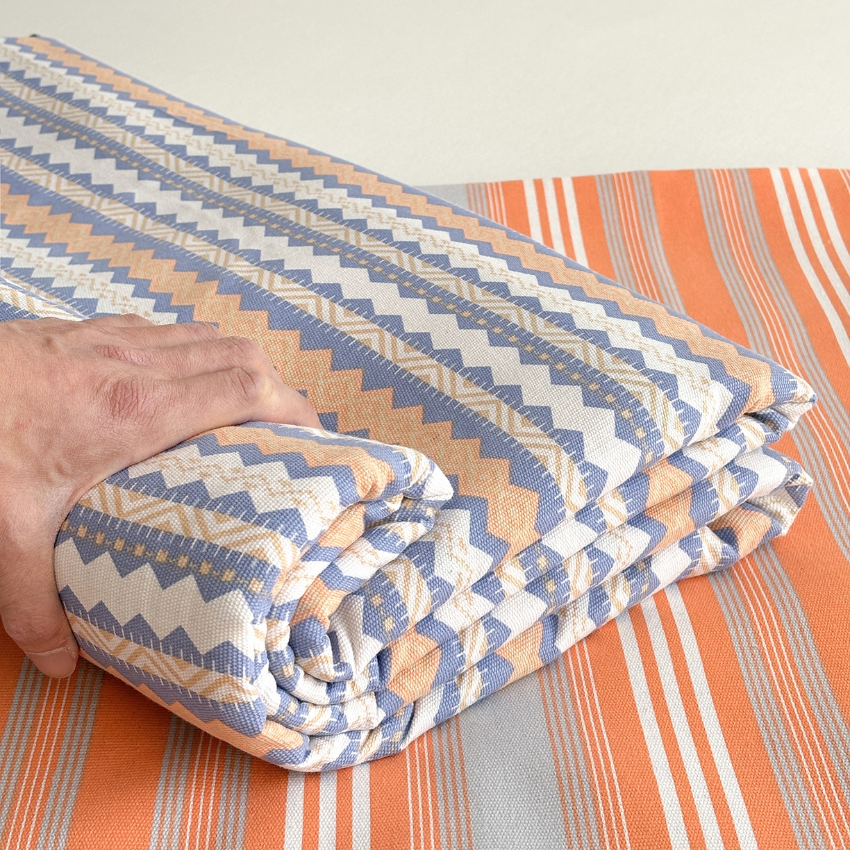 91家纺网 家纺一手货源 找家纺 青泽家纺 2025新款原棉标老粗布系列床单三件套 波纹蓝