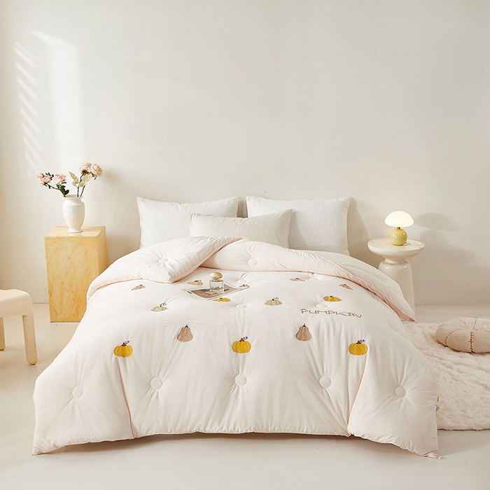 欢乐季2025新款刺绣零压绒恒温大豆被四季被+被芯（可以开发票—专票8个点） 南瓜