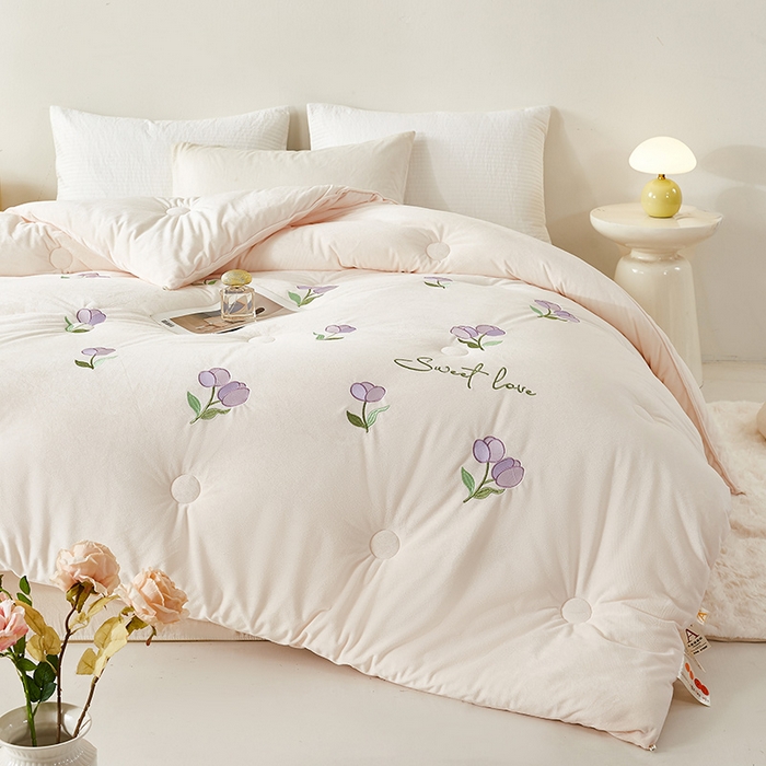 91家纺网 家纺一手货源 找家纺 欢乐季2025新款刺绣零压绒恒温大豆被四季被+被芯（可以开发票—专票8个点） 郁金香