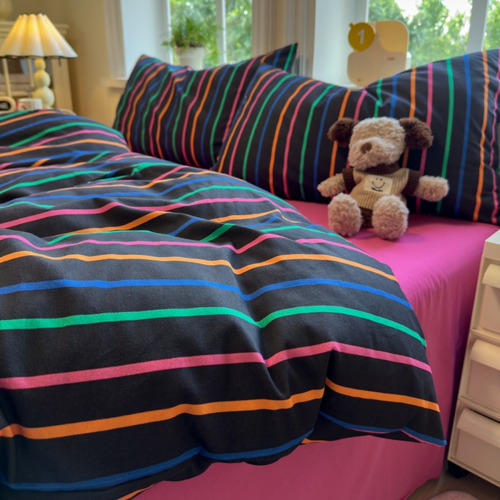 91家纺网 家纺一手货源 找家纺 如意朵 2025新款全棉纯棉磨毛四件套 多彩-黑