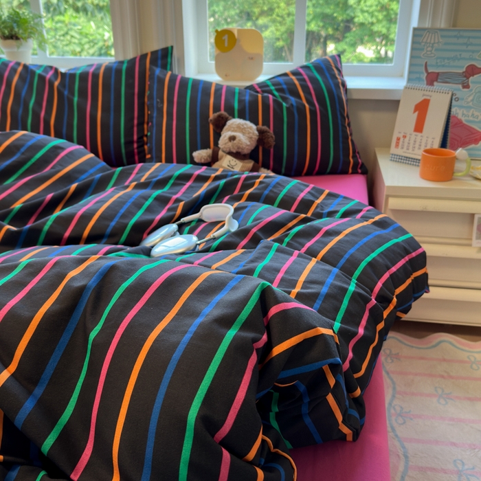 91家纺网 家纺一手货源 找家纺 如意朵 2025新款全棉纯棉磨毛四件套 多彩-黑