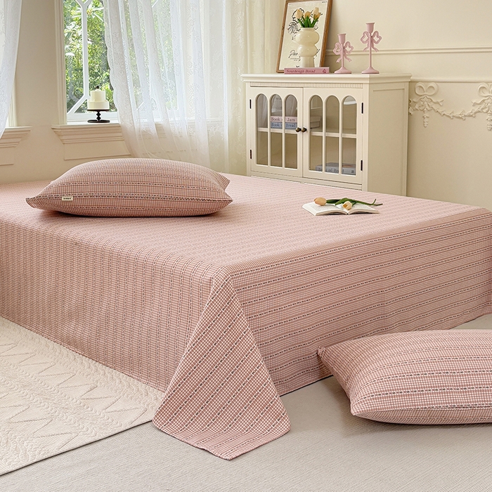 91家纺网 家纺一手货源 找家纺 青泽家纺 2025新款原棉标老粗布系列床单三件套 粉黛