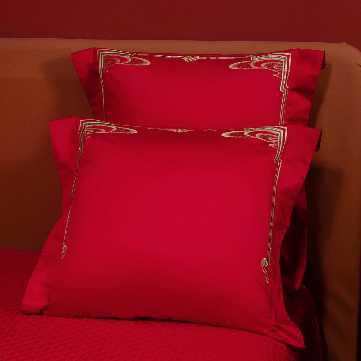 91家纺网 家纺一手货源 找家纺 （总）柏拉图 2025新款100s长绒棉贡缎提花重工艺刺绣婚庆四件套多件套