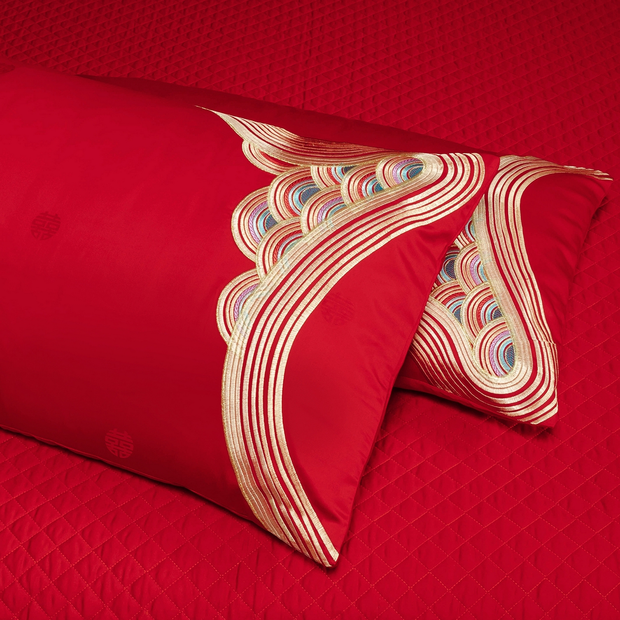 91家纺网 家纺一手货源 找家纺 柏拉图 2025新款100s长绒棉贡缎提花重工艺刺绣婚庆四件套多件套 海誓山盟