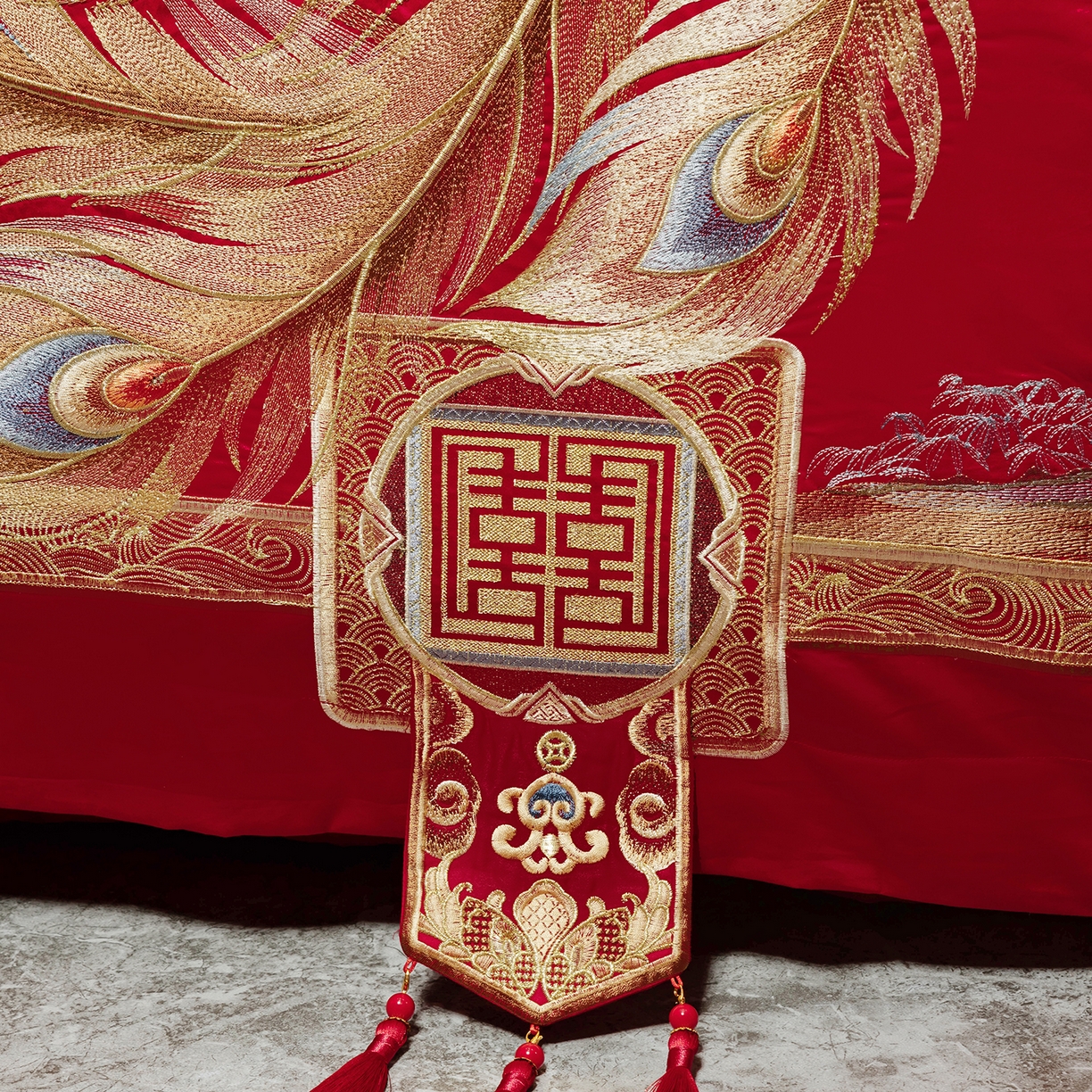 91家纺网 家纺一手货源 找家纺 柏拉图 2025新款100s长绒棉贡缎提花重工艺刺绣婚庆四件套多件套 海誓山盟