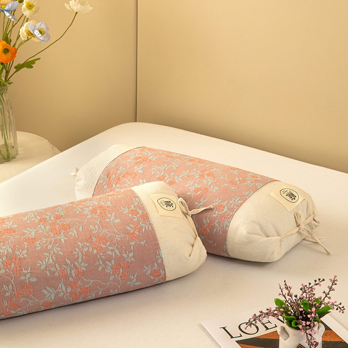 91家纺网 家纺一手货源 找家纺 梦莱家纺 2025新款棉麻荞麦枕枕头枕芯 花影-红色