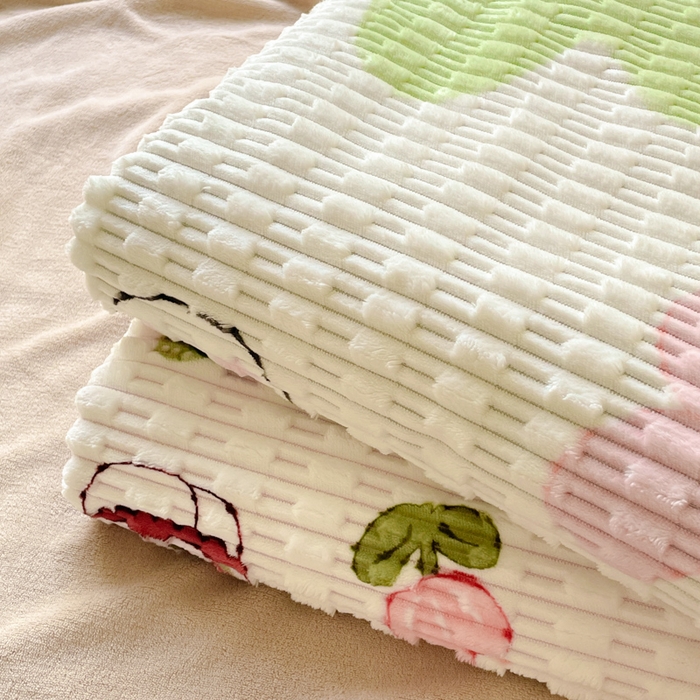 91家纺网 家纺一手货源 找家纺 摩妮卡 2025新款提花豆豆绒卡通印花牛奶绒四件套 组合图